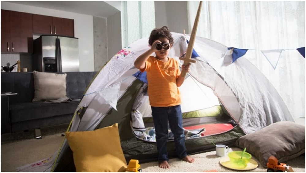 How To Host The Perfect Indoor Picnic This Winter