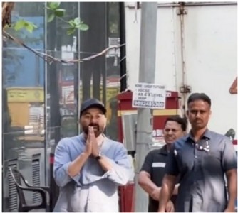 'Aren't You Ashamed?' Sunny Deol Confronts Paparazzi Stationed Outside His Home Following Dharmendra's Discharge