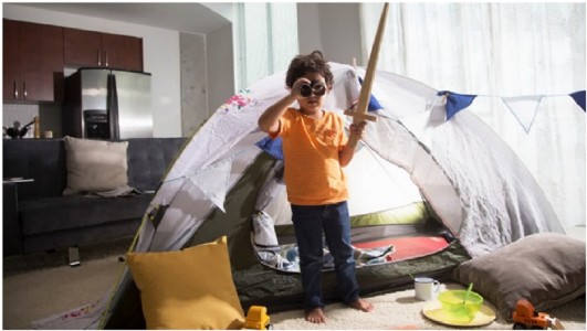 How To Host The Perfect Indoor Picnic This Winter