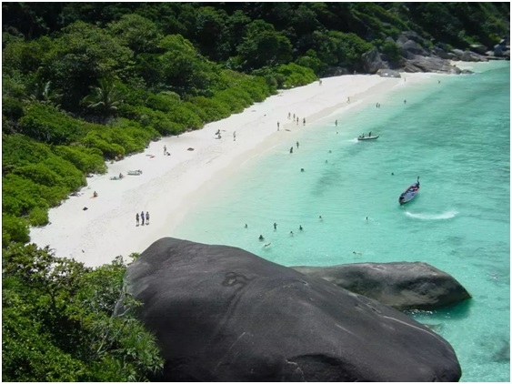 Thailands Full Moon Party Beach