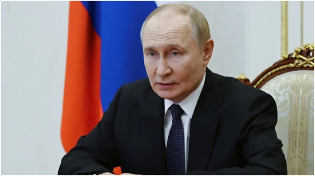 Putin Lands In Tianjin For Summit Hosted By China