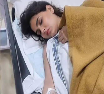 Ek Villain Returns Actor Karishma Sharma Injured After Jumping Off Moving Train In Mumbai