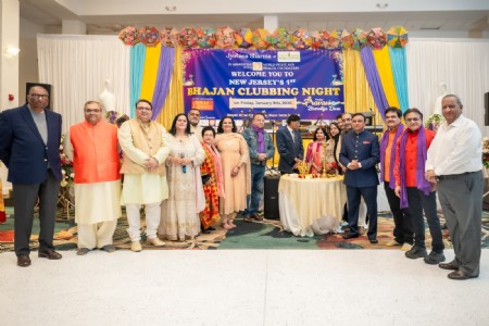 America Witnesses First-Ever Bhajan Clubbing Night in New Jersey, Drawing Over 400 Devotional Music Lovers