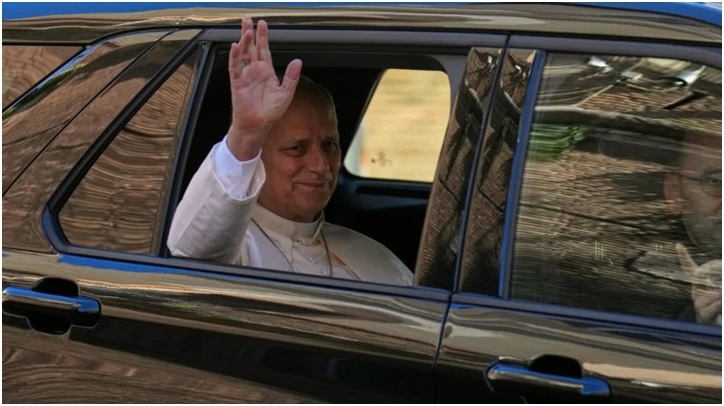 Pope Leo Is Eating Celebrating Mass And Walking After 