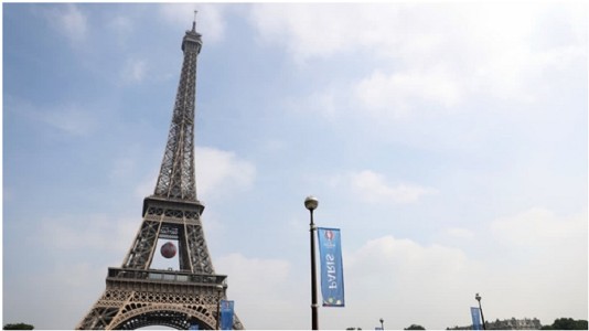 Eiffel Tower Chief To Step Down After Exclusion Of Female Staff During Hindu Delegation Visit