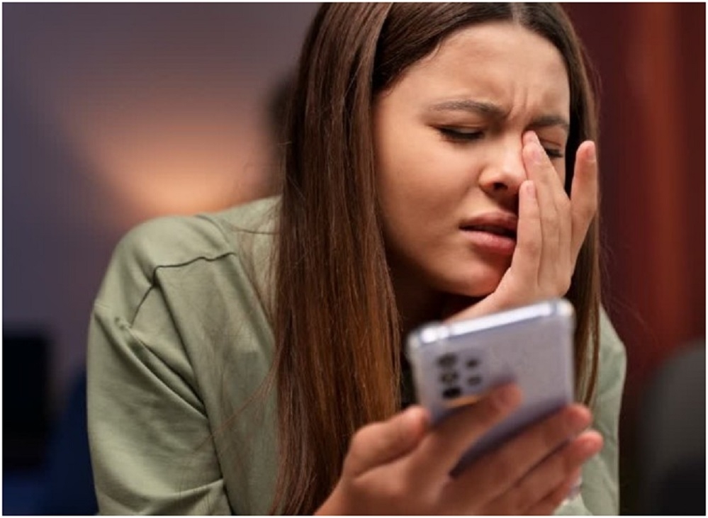 9 Easy Tips To End Doom Scrolling On Your Phone