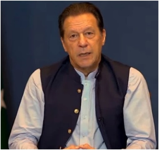 Imran Khans Party Moves Paks Top Court