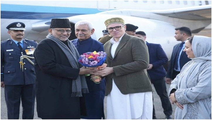 Vice-President Arrives In Srinagar For KU Convocation
