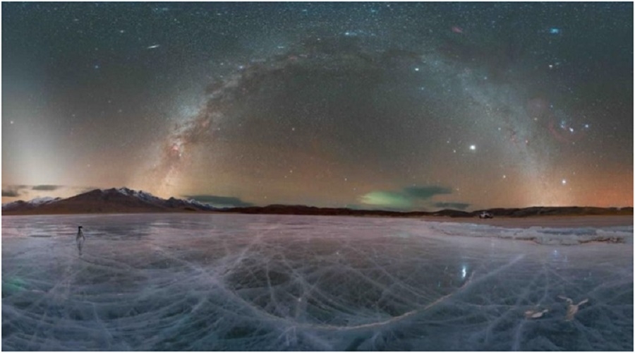 Zodiacal Light Jupiter And Frozen Ladakh Lake