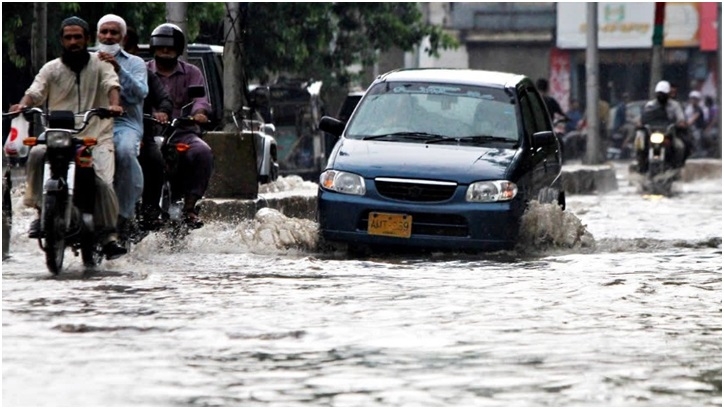 Thunderstorm In Pakistans Karachi