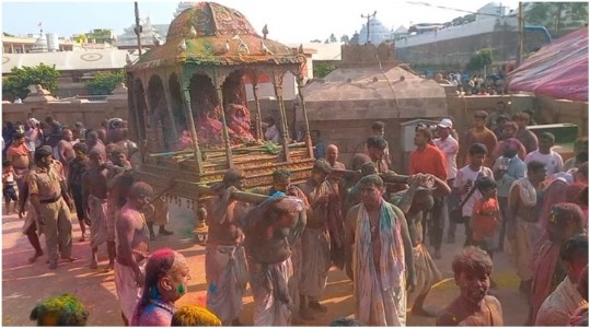 The Divine Play With Colours: Dola Yatra Begins At Puri Srimandir With 'Chacheri Besha' Of Lord Jagannath