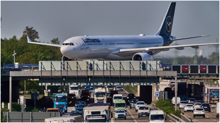 Lufthansa Cuts 20000 Flights As War Squeezes Fuel Prices And Supplies