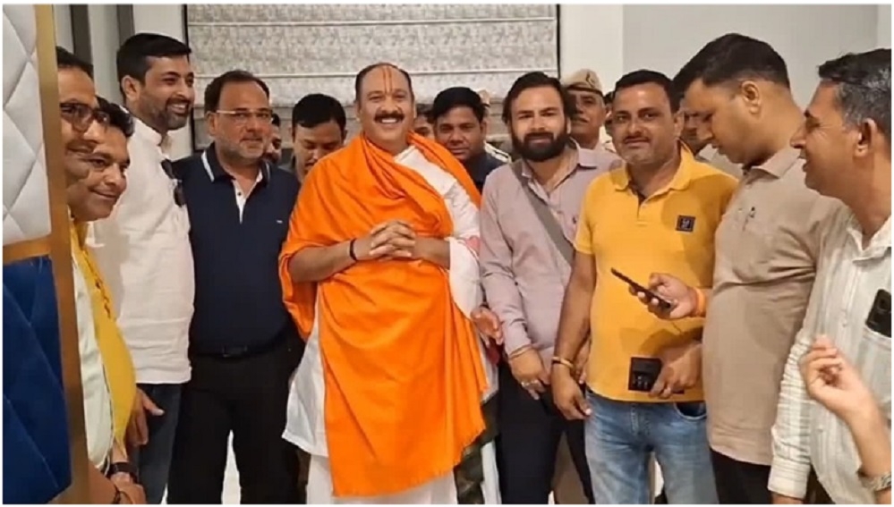 End All VIP Culture Religious Storyteller Pradeep Mishra In Karnal