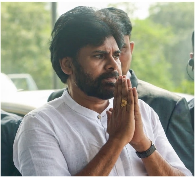 Pawan Kalyan Sonu Sood Mourn Death Of Teen Fan Niranjan