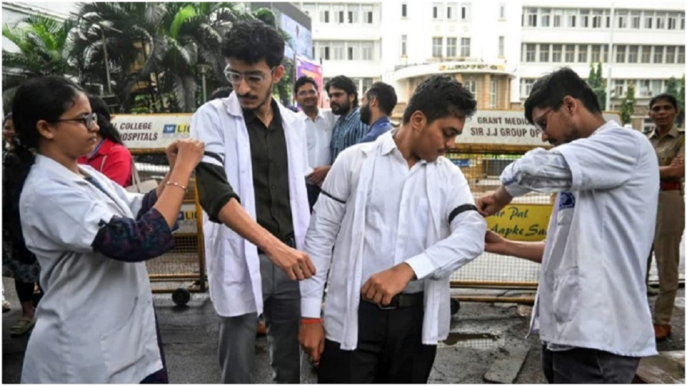IMA Threatens Nationwide Doctors Strike Over Maharashtra 