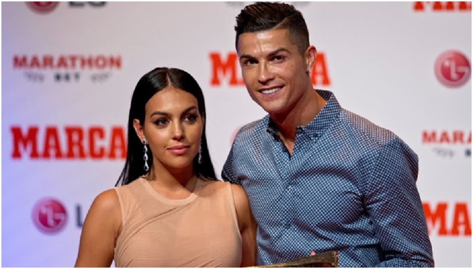 Cristiano Ronaldo Confirms His Marriage With Long
