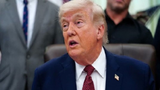 Trump Vows 'Tremendous' Economic Costs On Iran Partners
