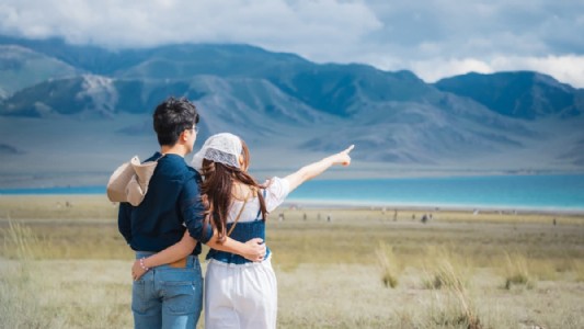 Dating Trend: Travel Is Becoming The Best Icebreaker